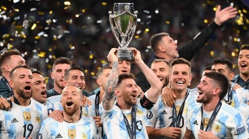 Uno más para el museo: ¿A cuantos títulos está Messi de ser el máximo ganador de la historia?