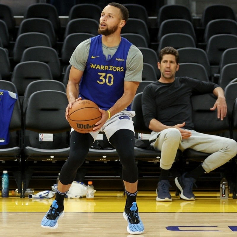 Stephen Curry con Golden State Warriors en Finals 2022 ganar el único que le falta en su palmarés