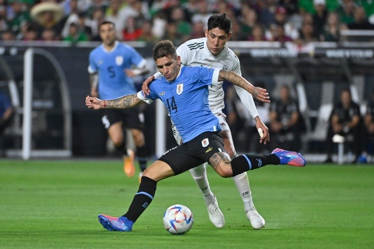Edson Álvarez México vs Uruguay