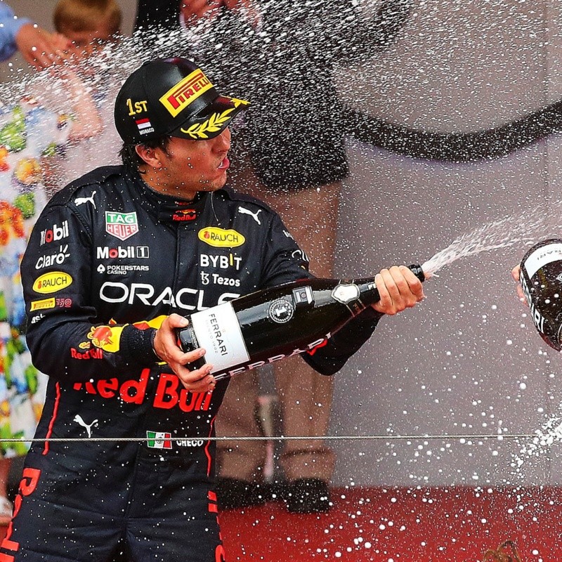 Horner se cansa de la competencia entre Verstappen y Checo Pérez