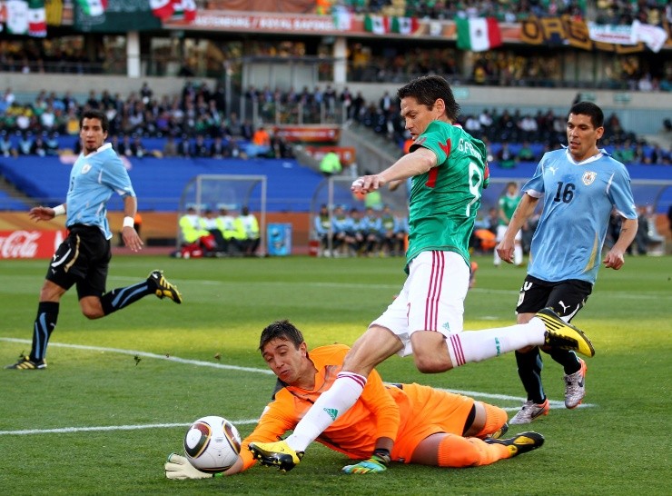 Guillermo Franco México vs Uruguay 2010