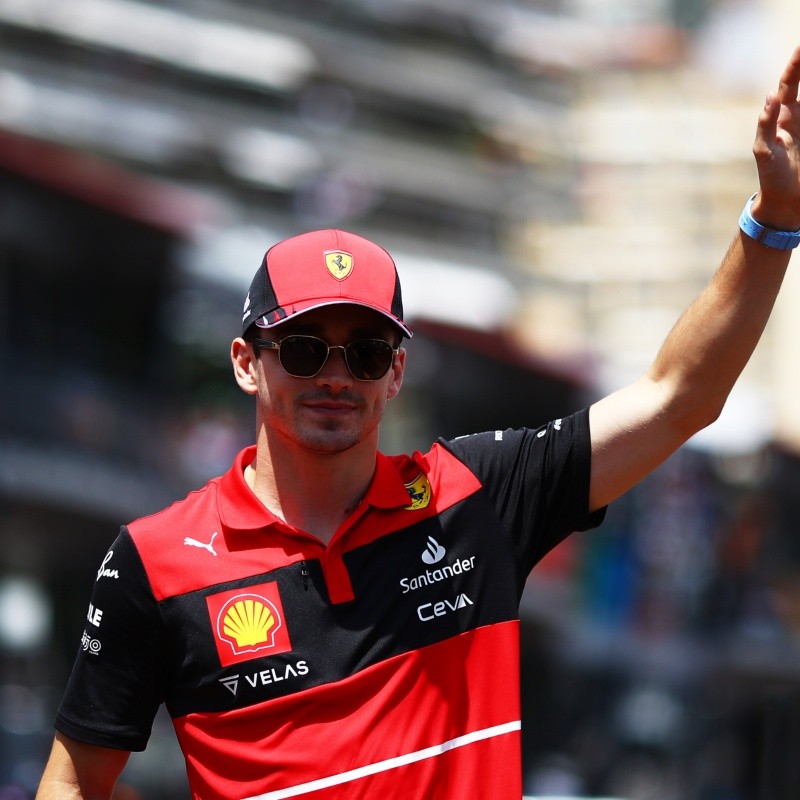 Leyenda de la Fórmula 1 critica a Charles Leclerc: "Ha cometido más errores que Ferrari"