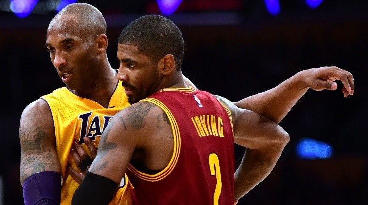 Kobe Bryant y Kyrie Irving. (Harry How/Getty Images)