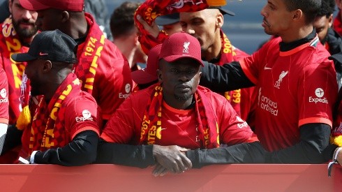 Sadio Mané espera por su salida de Liverpool.