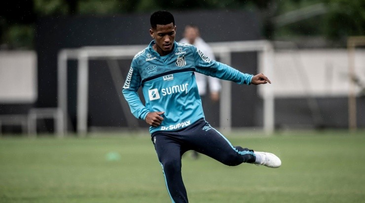 Ângelo deve retornar aos gramados em até 10 dias. Foto: Ivan Storti/ Santos FC