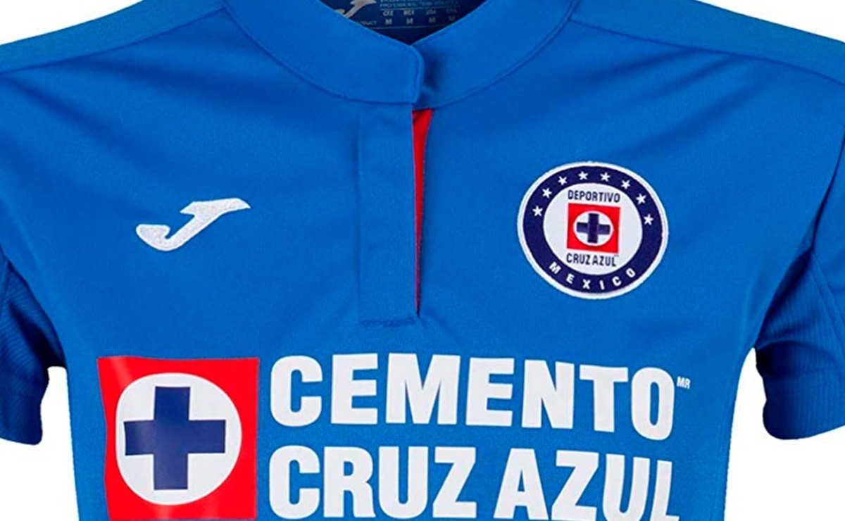 Nowy kolor koszulki domowej Cruz Azul na otwarcie w 2022 r.