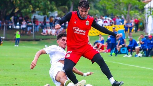 Chivas golea a Lagartos de Colima en su primer partido de preparación
