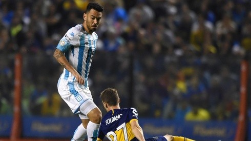 Los hinchas de Racing Club lloran la partida de Nery Domínguez