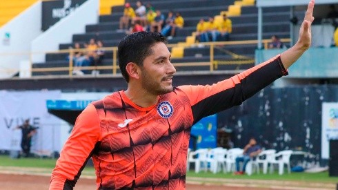 Jesús Corona tuvo su regreso con Cruz Azul después de tres meses de baja.
