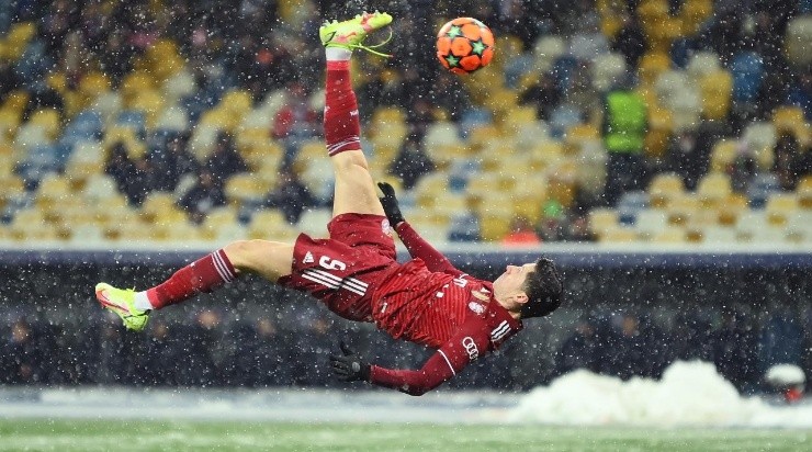 Robert Lewandowski of FC Bayern Muenchen (Photo by Sebastian Widmann/Getty Images)