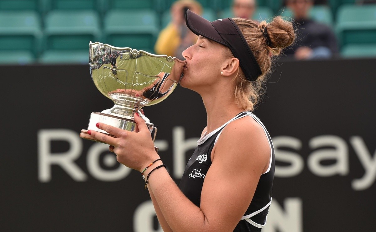 Bia Haddad Maia é campeã em duplas do WTA 1000 de Madri