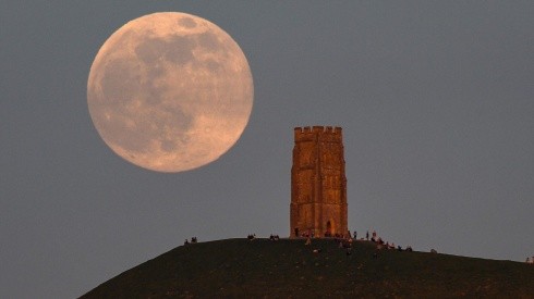 Super Luna Rosa.