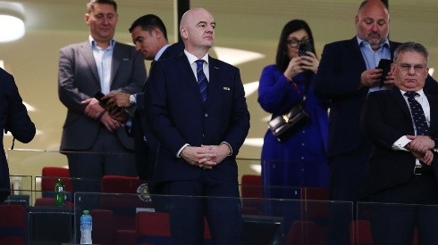 Infantino felicitó a las 32 selecciones.