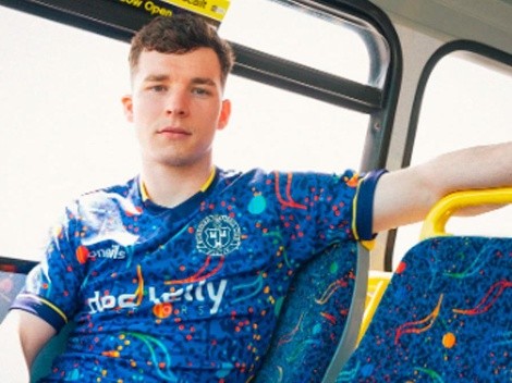El equipo irlandés que inspiró su uniforme en los asientos de los buses de Dublín