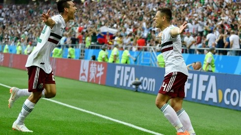 Chicharito y Lozano festejan en el Mundial de Rusia 2018.