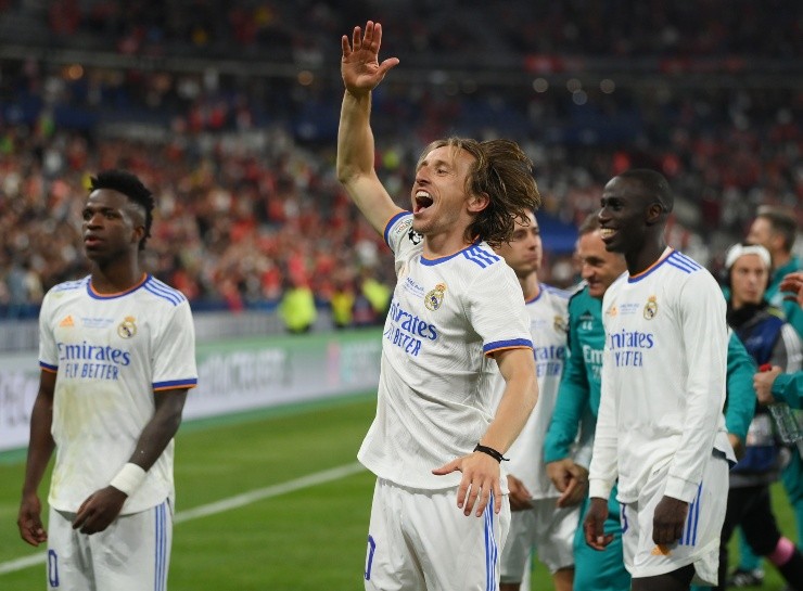 Luka Modric no tuvo compasión con Mohamed Salah | Foto: Getty Images 