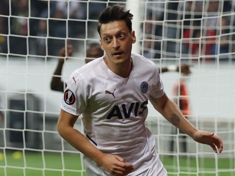 El posible declive de Mesut Ozil en el fútbol: mal momento en Fenerbahce