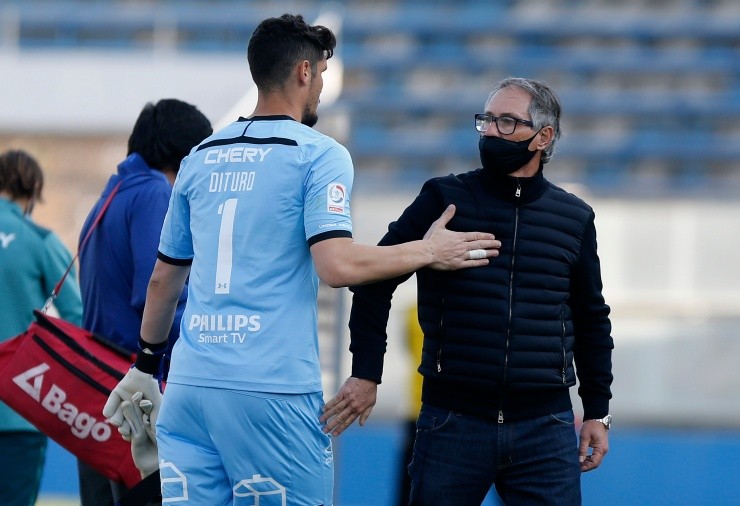 Matías Dituro Ariel Holan Universidad Católica