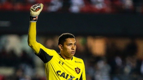 Foto: Ale Cabral/AGIF - São Paulo deixa Mailson de lado e quer goleiro de 32 anos