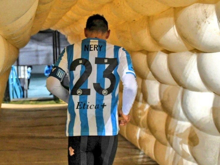 Nery Domínguez arribaría a la U durante esta semana | Foto: Racing 