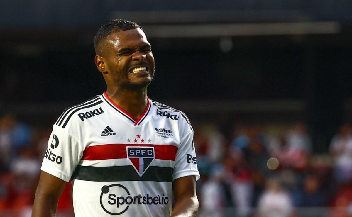 Ceni recibió buenas noticias del DM para la continuación de la temporada en São Paulo