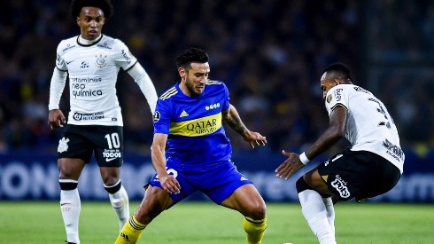 Eduardo Salvio viajó a Brasil con Boca, pero no participó del partido con Corinthians.