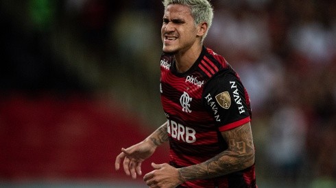 Thiago Ribeiro/AGIF - Pedro volta ao time titular do Flamengo