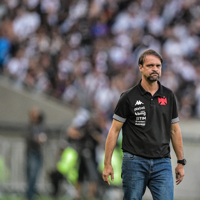 "A gente espera que no próximo jogo ela..."; Sob vaias, Vasco empata e Maurício manda recado a torcida