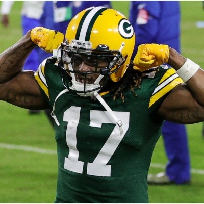 NFL is Ridiculous for Fining Davante Adams for Innocent Chest