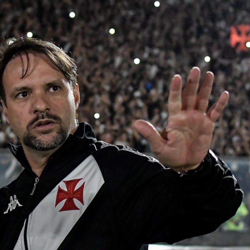 Sem paciência! Torcida do Vasco não poupa Maurício Souza após empate; veja reações