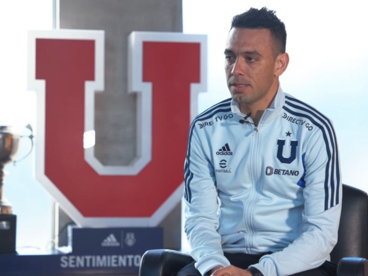 Nery Domínguez alabó a la hinchada Azul | Foto: Caputra U. de Chile 
