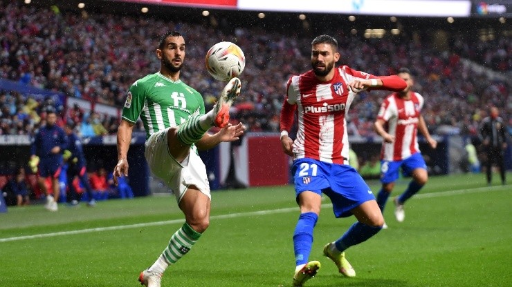 Martín Montoya con el Betis | Getty