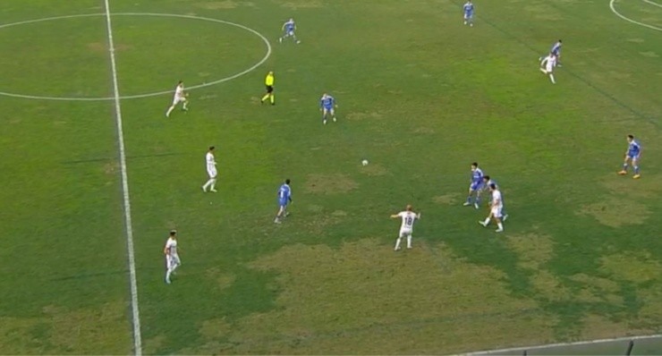 La cancha del Estadio Santa Laura | Foto: Captura TNT Sports La cancha del Estadio Santa Laura | Foto: Captura TNT Sports