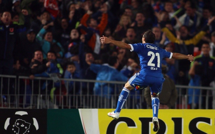 Los hinchas de la U se ilusionan con la vuelta de Díaz | Foto: Agencia Uno 