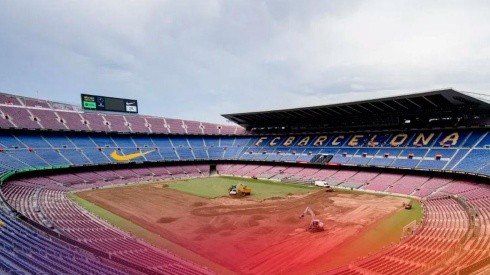Así luce el gramado del Camp Nou.