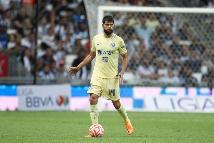 Néstor Araujo América