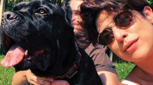 Fernanda Paes Leme lamenta perda de cachorro e emociona fãs com dedicatória de despedida. Foto: Reprodução/Instagram oficial da atriz.