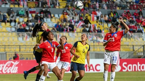 Chile cayó en su debut ante Paraguay por 3-2.