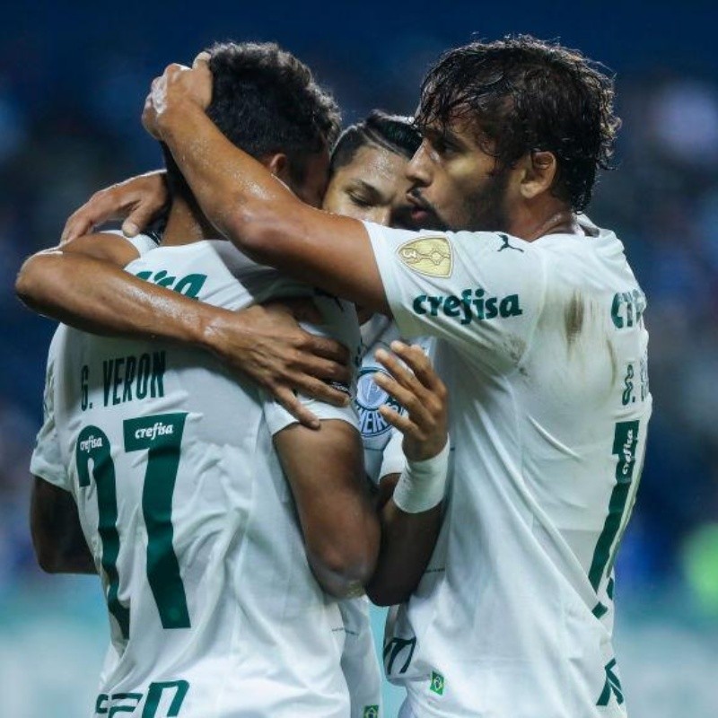 Escándalo en Palmeiras: fuerte multa a una de sus figuras por irse de fiesta