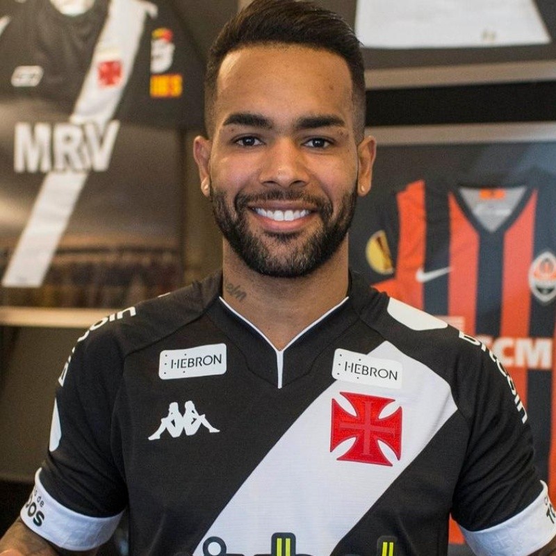 Festa para Alex Teixeira 'adia' partida do Vasco contra o Ituano: "Poucas horas"