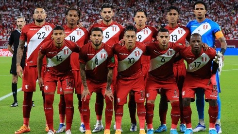 Perú busca entrenador