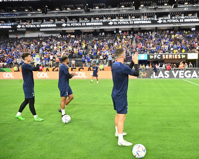 Los Blues se entrenaron a puertas abiertas. Créditos: Twitter Chelsea