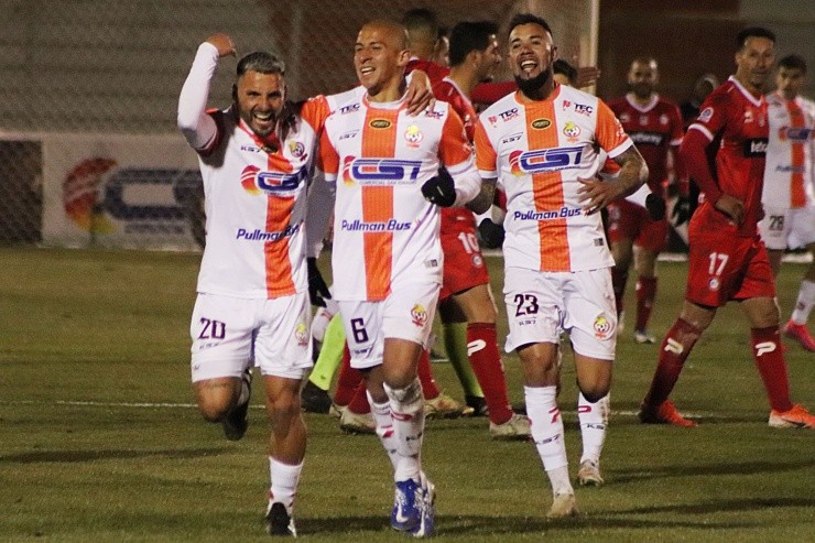 Cobresal consiguió un valioso triunfo en casa | Foto: Agencia Uno 