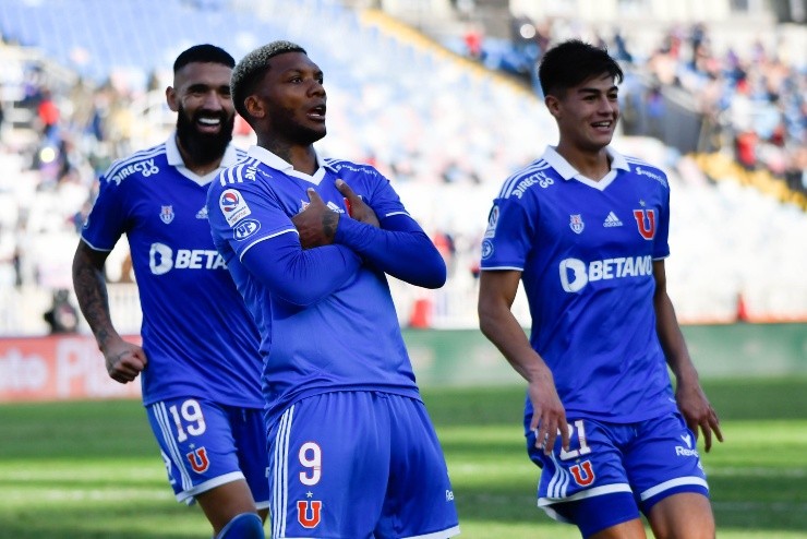 La Universidad de Chile va por el triunfo ante Ñublense | Foto: Agencia Uno 