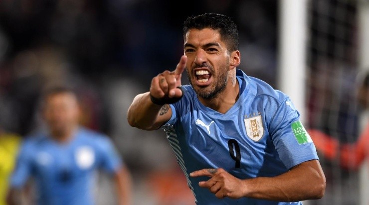 Luis Suarez of Uruguay reacts during a match between Uruguay and Colombia as part of South American Qualifiers for Qatar 2022 at Parque Central Stadium on October 07, 2021 in Montevideo, Uruguay. (Photo by Pablo Porciuncula-Pool/Getty Images)