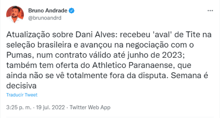 Pumas y Paranaense compiten por Dani Alves