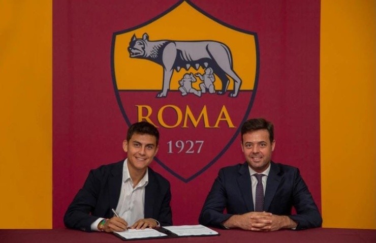 Dybala firmó su contrato por la Roma | Foto: AS Roma 
