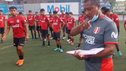 Víctor Reyes, DT de la Selección Peruana Sub-17 habló tras el 1-1 ante Paraguay. Foto: GLR