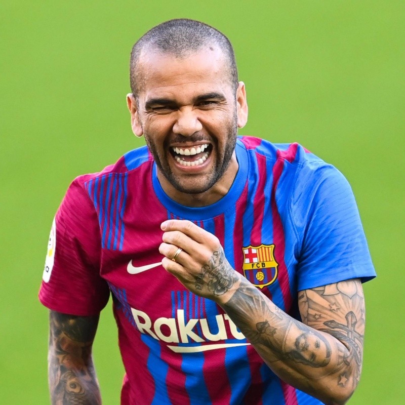 Liga MX 'madruga' a Pumas y oficializa fichaje de Dani Alves