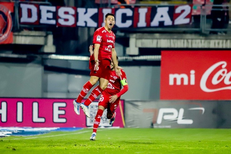Alexander Aravena vive un presente feliz en Ñublense | Foto: Agencia Uno 